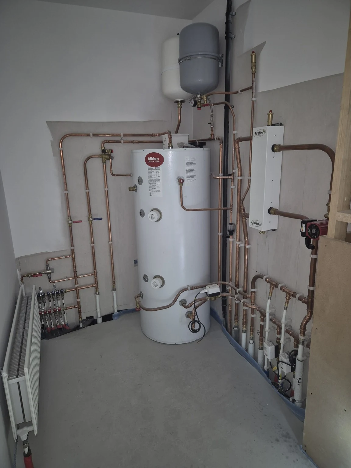 Unvented Hot Water Cylinders by Farrell Plumbing